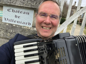 Accordéoniste proche de Nemours pour EHPAD et Maison de Retraite